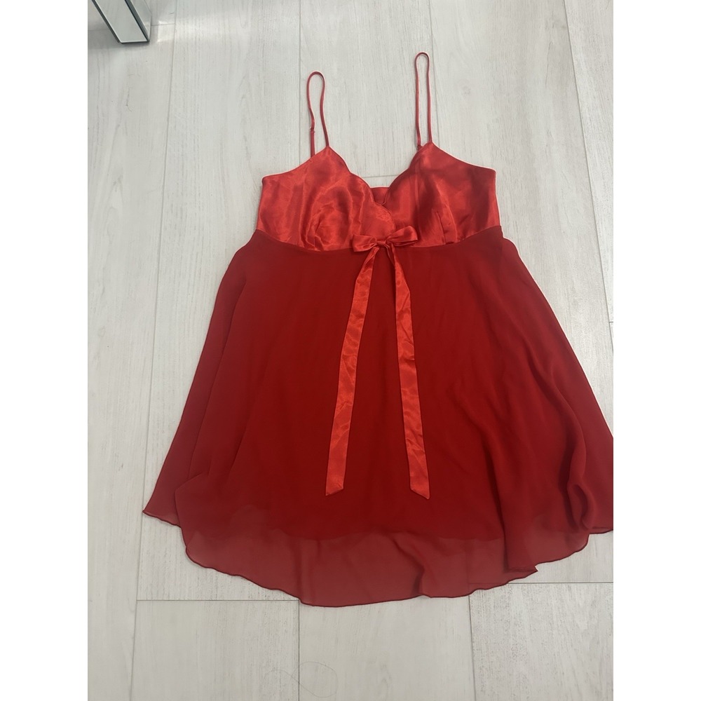 Vintage Victoria's Secret Satin Sleep Cami Nightgown Sz M - Red - Sheer - Bow